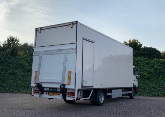 VEEN - Nachtelijke diefstal vrachtwagen in Veen ..