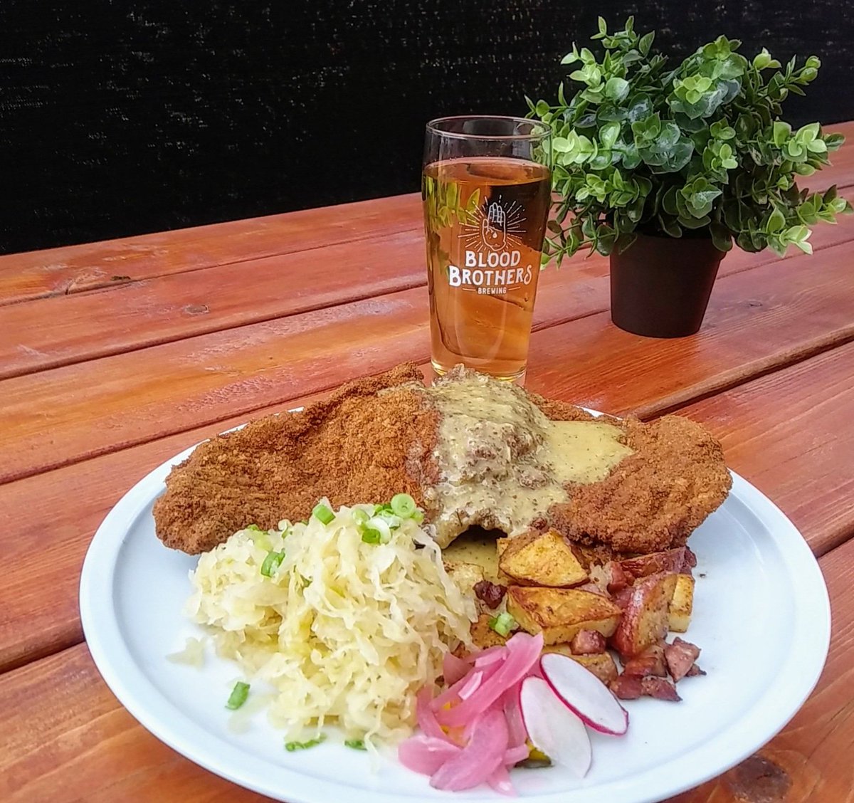Oktoberfest is coming up! Our weekend special is wienerschnitzel served with Bratkartoffeln (German fries), braised red cabbage and sauerkraut, topped with a mustard and dill sauce. Prost!