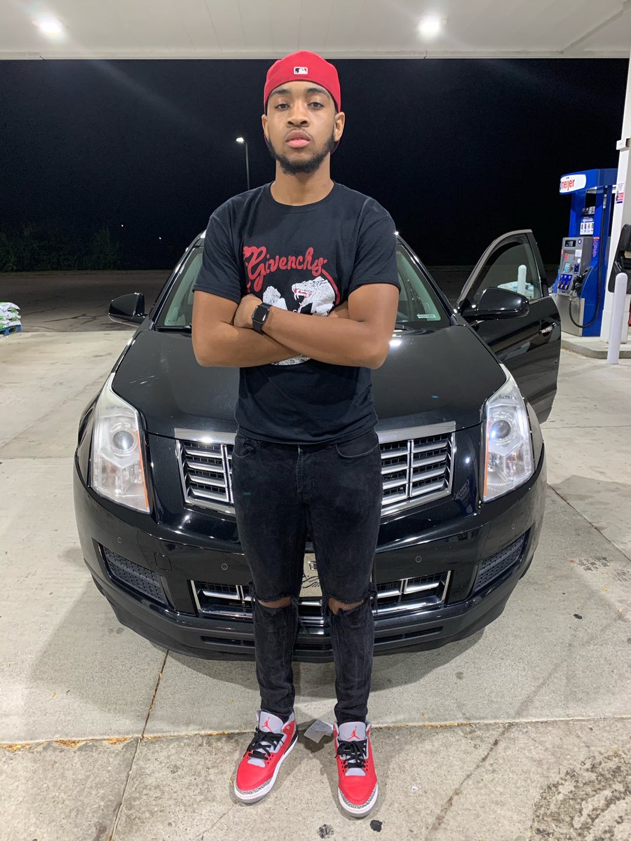 Tyon Thompson tweet media