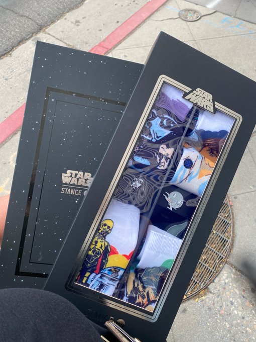 Omfg I bought all the #StarWars @stance collections ❤️😍 https://t.co/F7cqYdRhy5