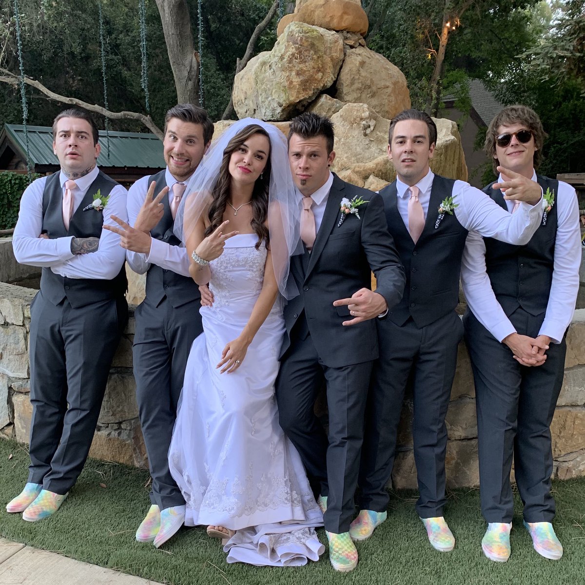 JimmyTatro's tweet image. Season 3 finale of real bros is out now! fb.me/RealBrosFinale