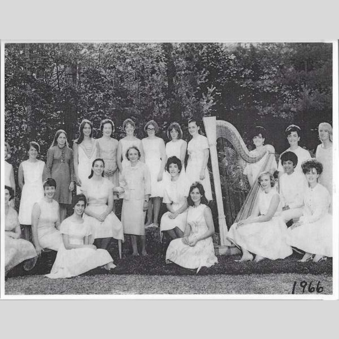 We were thrilled to discover this article on the history of Carlos Salzedo's Harp Colony in Camden, Maine, written by Barbara F. Dyer, the official Camden town historian. loom.ly/3YiFPJ8

Thank you, Ms. Dyer. #harpistlife #harpsociety #salzedo #salzedoharp