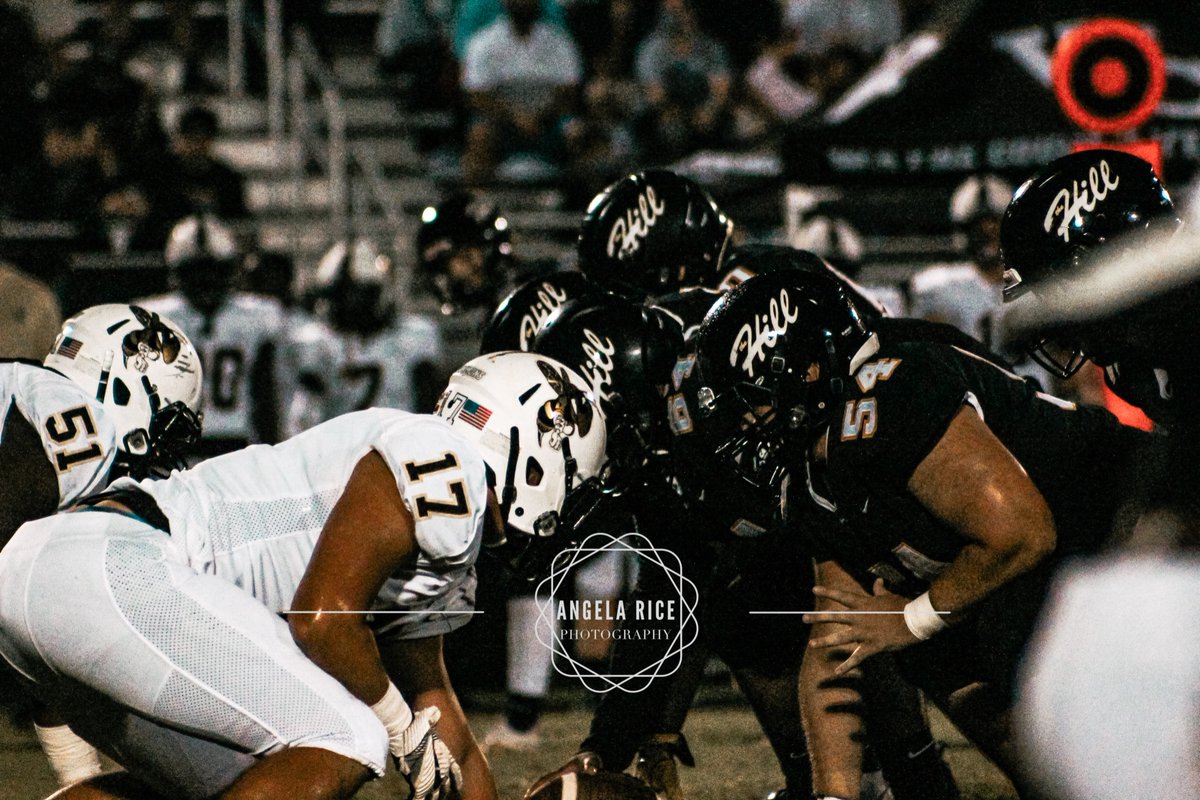 One of my favorite’s from last week’s the Hill vs Wayne! Ready for next week! <a href="/RHHSProductions/">Richmond Hill Productions</a> <a href="/RHHSFootball/">Richmond Hill FB</a> #PROVEit 
Here’s the link to all the pics this season: drive.google.com/drive/folders/…
