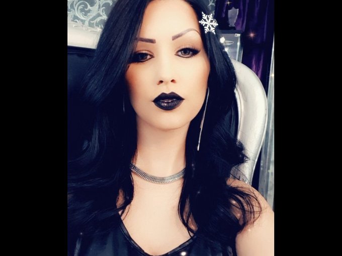 I'm online right now on skyprivate (live skype sessions). my private profile: https://t.co/m3vqrUm8N3<a href="/tag/mistress"class="tags"><span>#mistress</span></a>