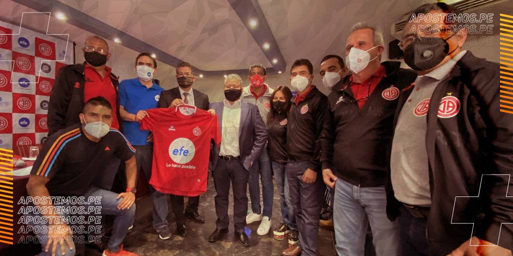 Apostemos_PE's tweet image. ✍️ @lroberto92 Ojo con @Club_JuanAurich que se perfila para su campaña en la Liga2 2020: presentó a #TiendasEFE como su principal auspiciador, el DT vuelve a ser @pepesoto33 y ya tiene su estructura de jugadores casi definida 👉 bit.ly/3mRMaiX