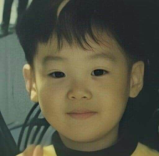 Yoongi as a cute baby a soft thread :