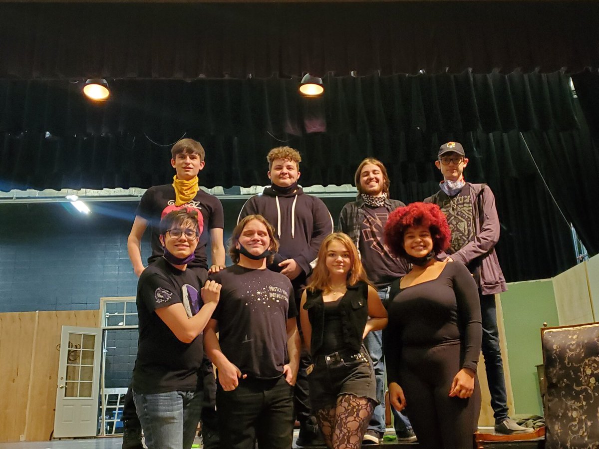 PHSPerforms's tweet image. Thespian seniors on senior black-out day!