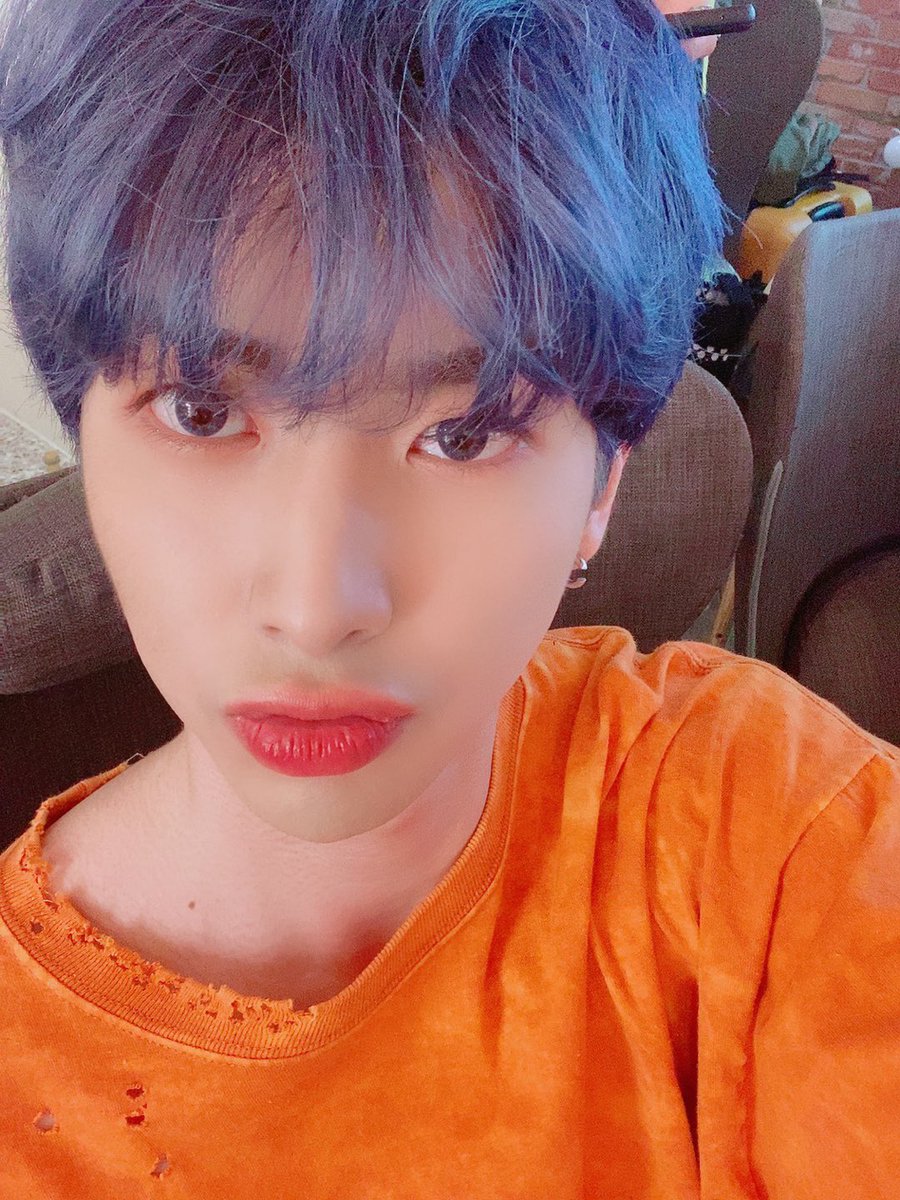 UP10TION's tweet photo. 🤗 #샤오 #xiao https://t.co/PLnnpGj7ay