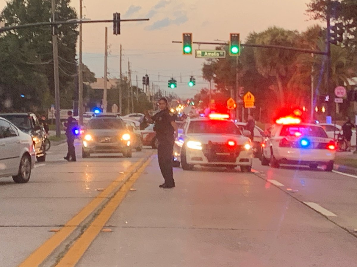 Orlando_DSA's tweet photo. Amelia and Mills have been shut down. Multiple peaceful protesters arrested. https://t.co/VKcOE4tHoS