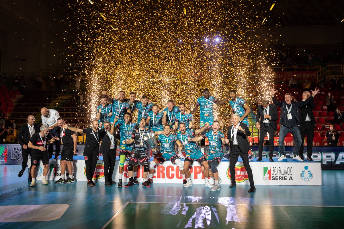 SIRVolleyPG's tweet photo. Yes, We Are The Champions 🏆

#goSir #BlockDevils #DelMonteSupercoppa #Champions https://t.co/6WUNjTuDXD