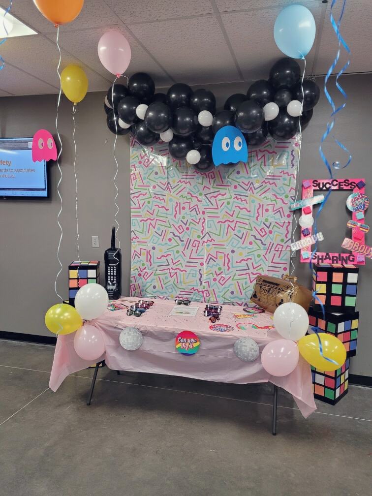 HD6860's tweet photo. Success sharing 2020 at Kingsbridge! #RetroDay #Team6860 #Kingsbridge https://t.co/fepxgMPE7a