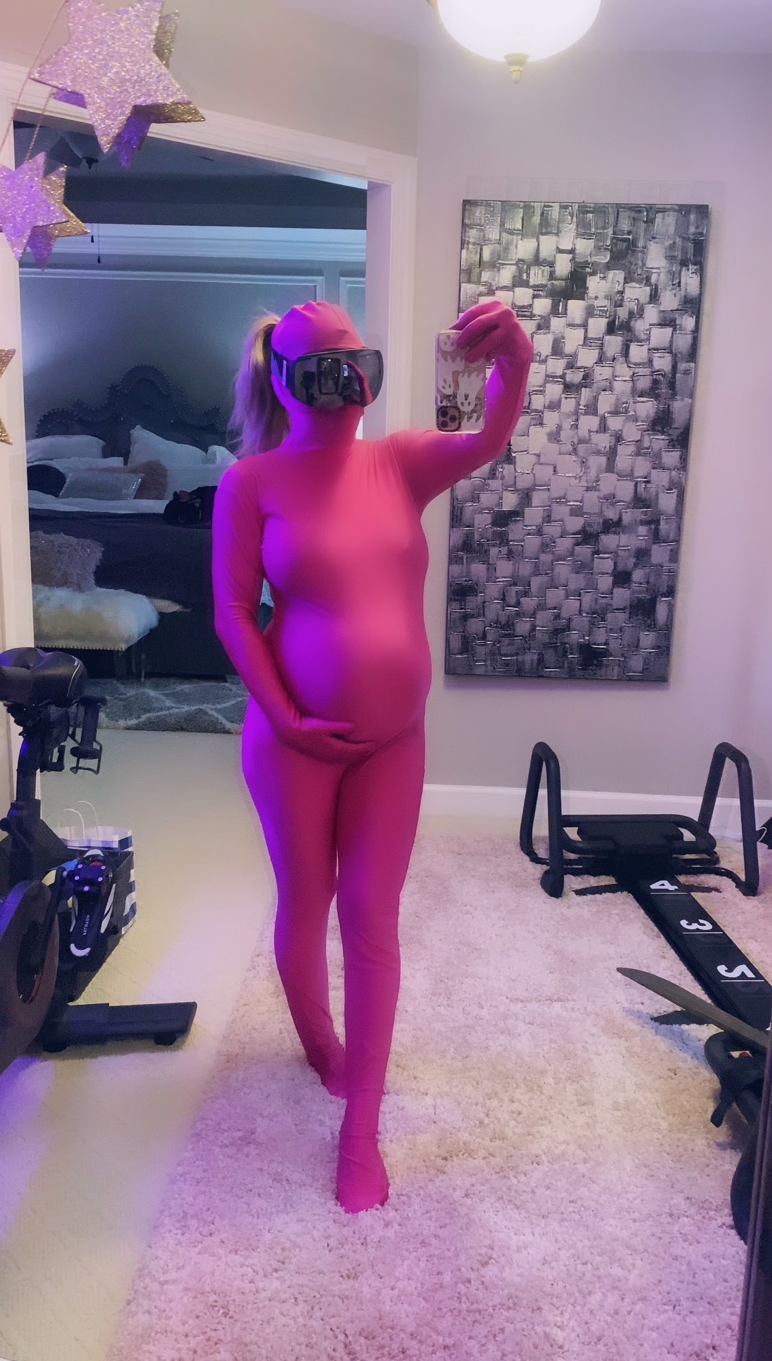 Liz Katz on X: 40 weeks pregnant and @H2OBabylirious is getting pretty  sus. AmongUs t.coloNGIhe2k2  X