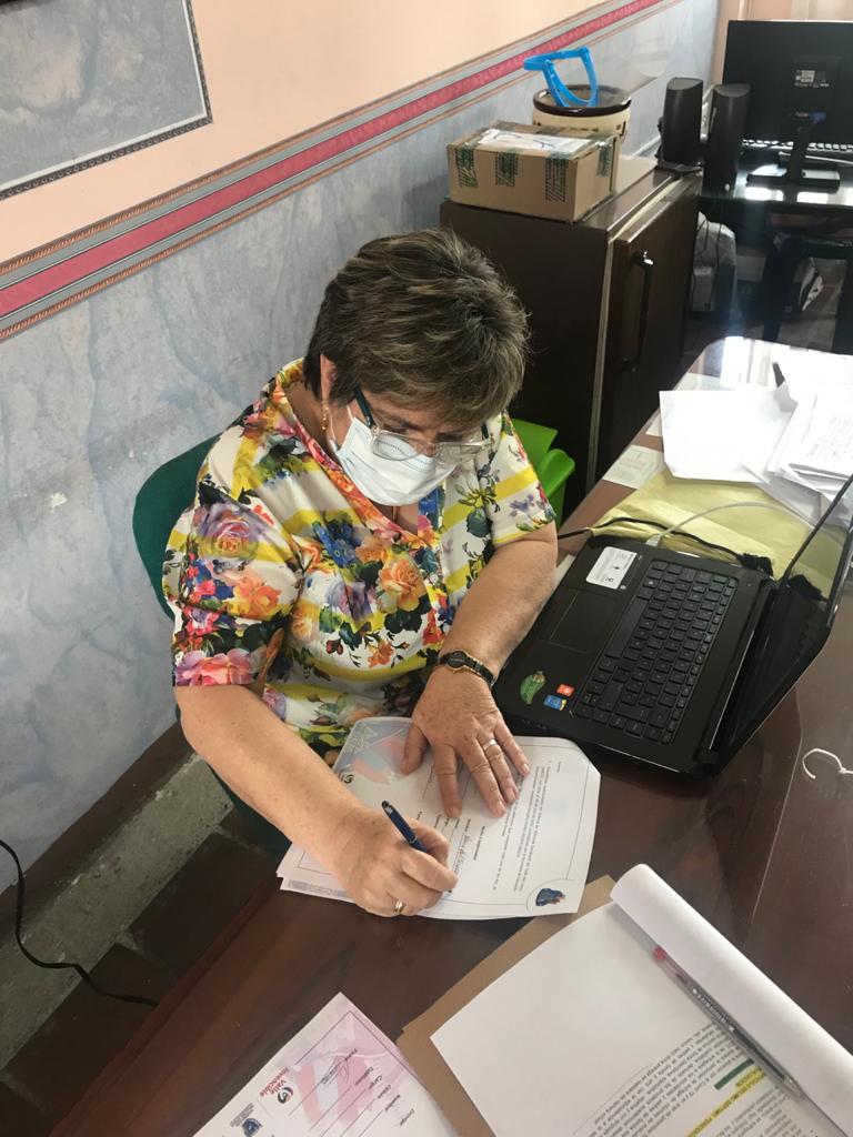 Los estudiantes del municipio de Guacarí recibieron con #ElKitQueCambiaVidas  los implementos escolares básicos que les serán de gran ayuda para un mejor rendimiento en su proceso de aprendizaje, y un estímulo para su permanencia en el sistema educativo.