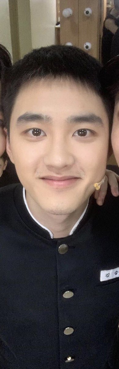 knockknock0408's tweet photo. D.O. XIUMIN 
@weareoneEXO https://t.co/Er24Eix1xM