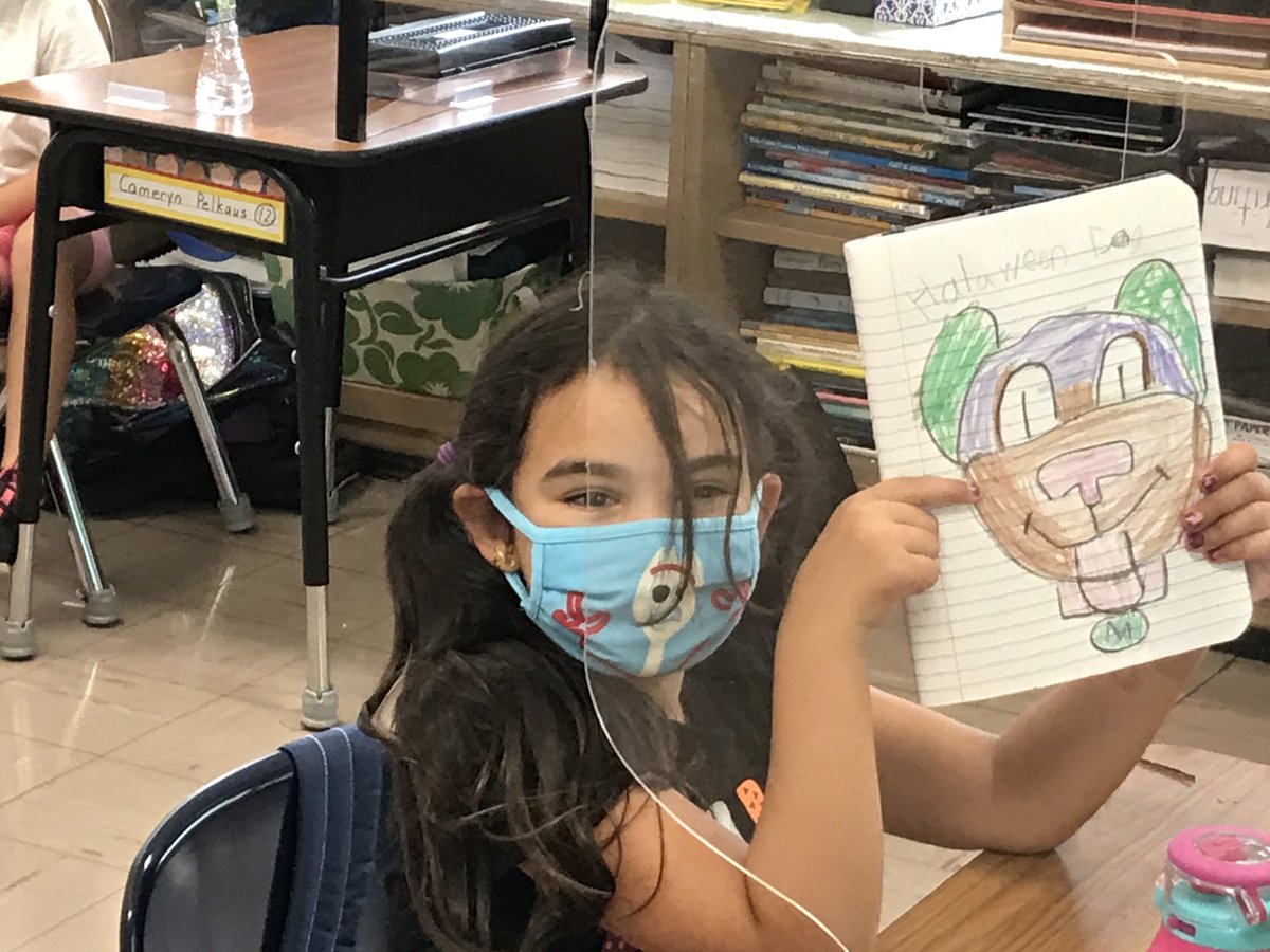 MrsTierneyCCS's tweet photo. We had a great time drawing Mudge! #WeAreBethpage https://t.co/WQuguMAMtR