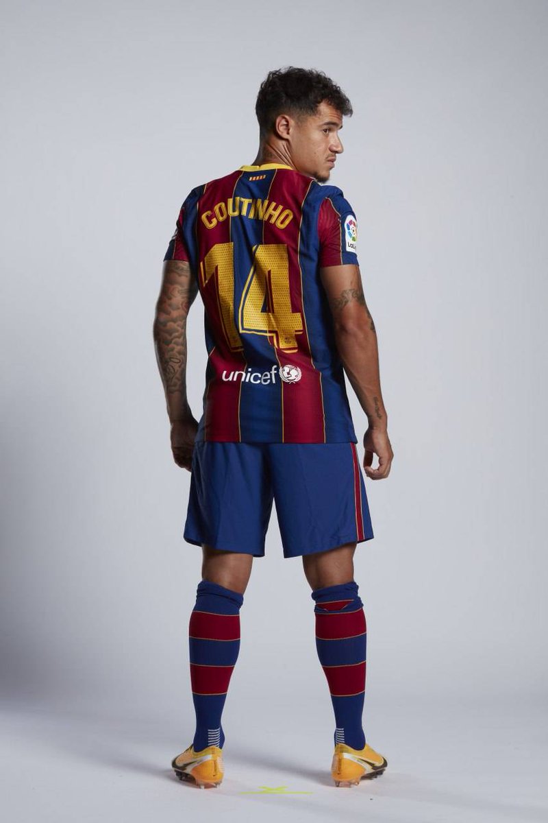 FCBarcelona's tweet photo. 2️⃣0️⃣1️⃣8️⃣🔄2️⃣0️⃣2️⃣0️⃣ https://t.co/RzP8pkcZci