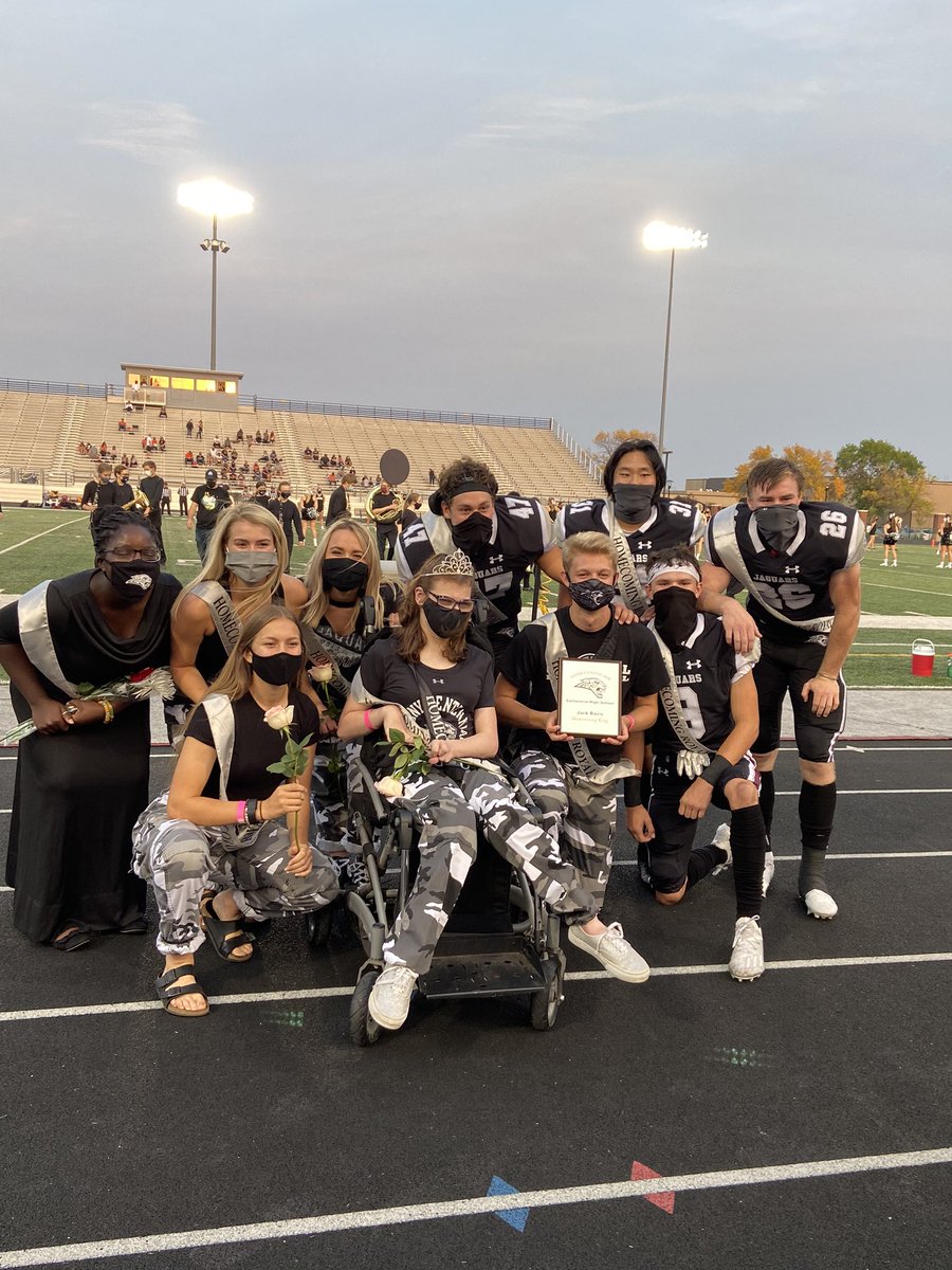 achsjagstuco's tweet photo. Congratulations to our court and our King and Queen!! https://t.co/SNMBNYLjTx