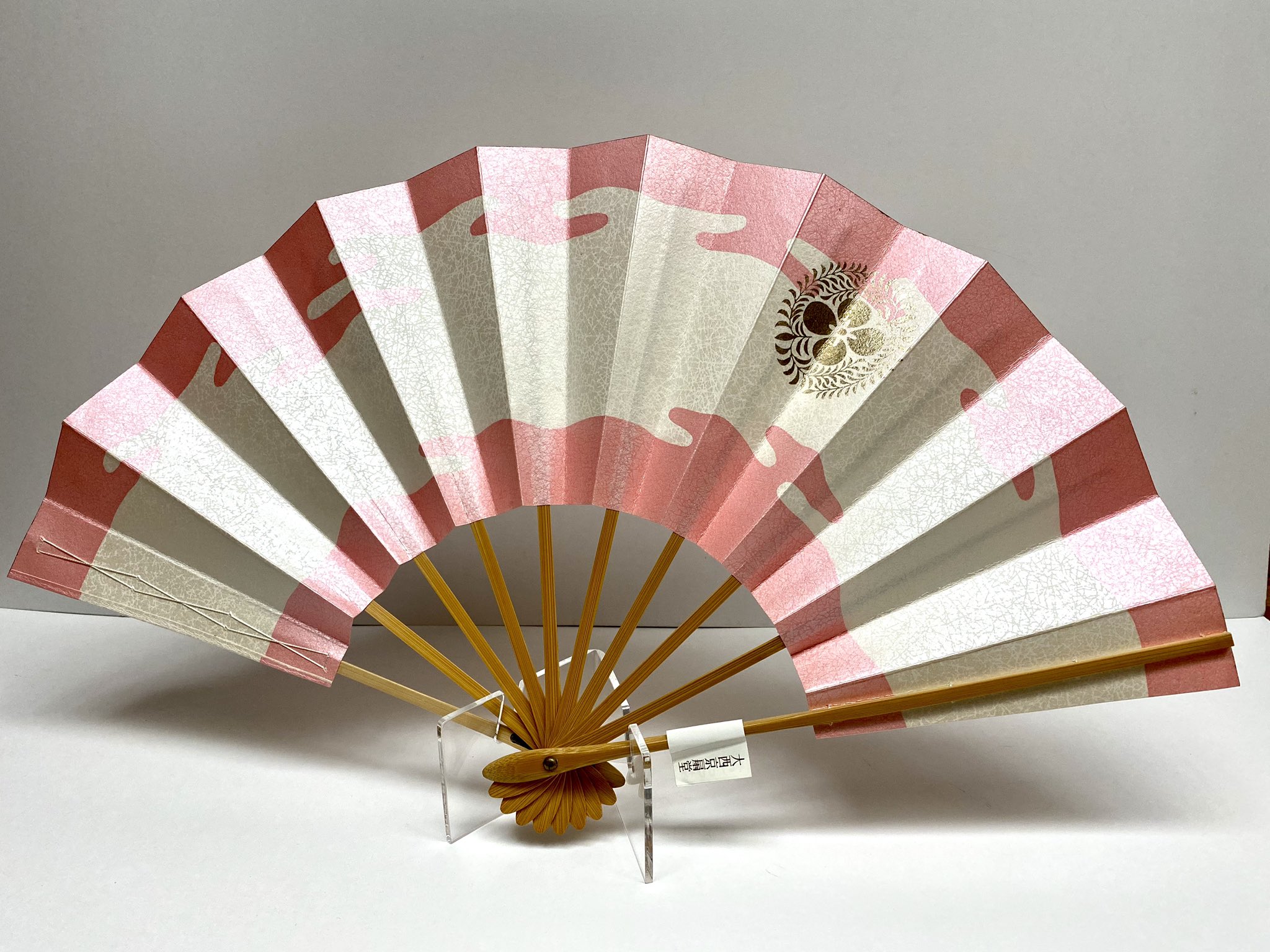 日本舞踊 藤扇流 6986□ 藤扇（日舞 藤扇流）？ 金彩色留訪問着 一つ紋 （稽古扇(藤) | 西川流オンラインストア）