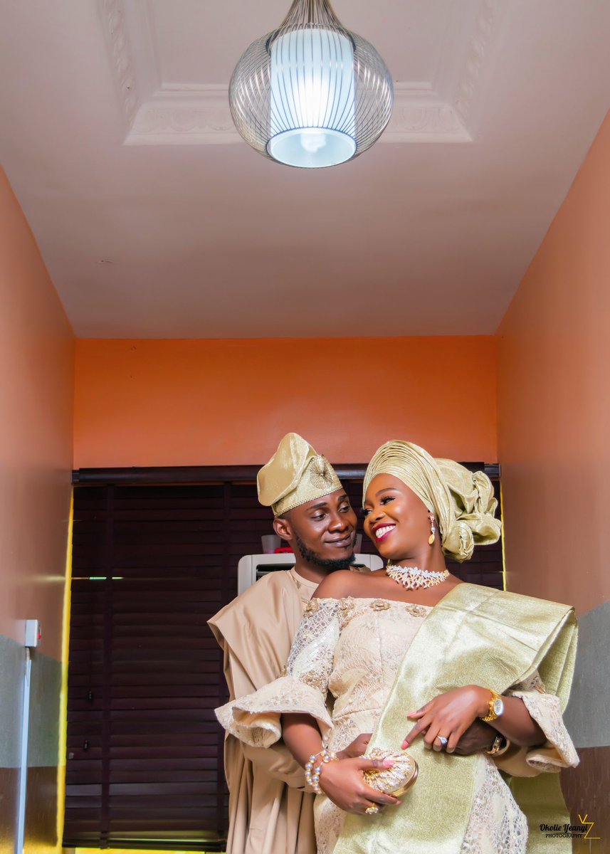 Amazing couple.. #timike20 #bride #wedding #WEDDINGPHOTOGRAPHY #owambe #bellanaijawedding  #okolieifeanyiweddings