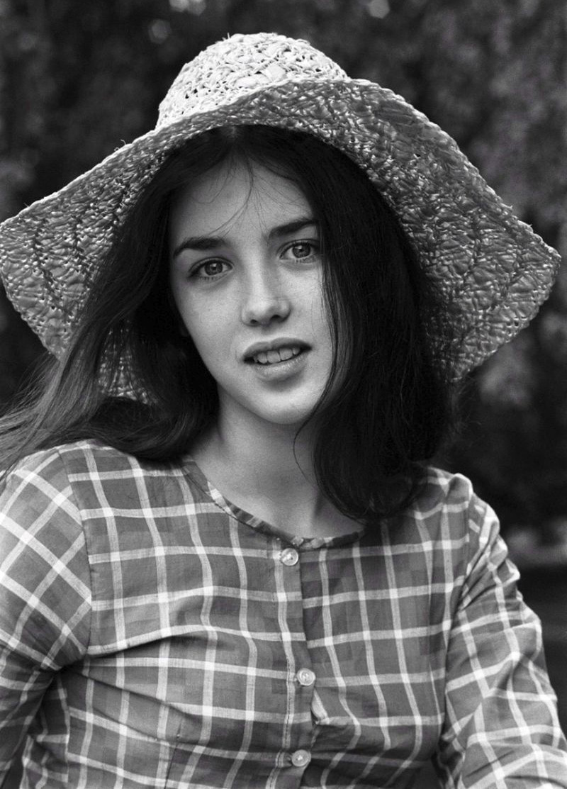 TODAY, it seems that mental illness is a prerequisite for holding a position of responsibility in any leftist organization.One of the most evil people I knew was a woman I dated for a month.She looked exactly like the young Isabelle Adjani.