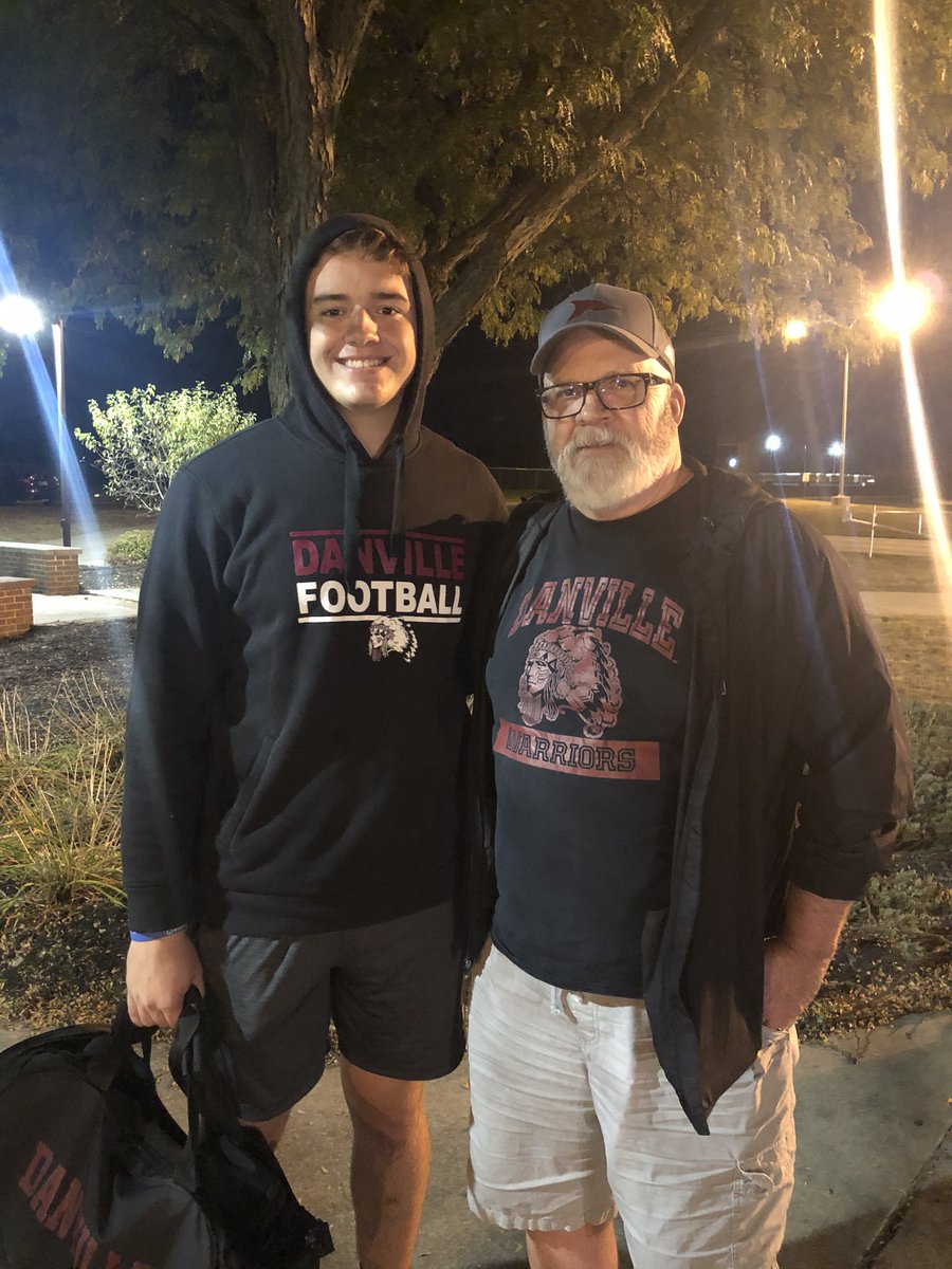 picks16717's tweet photo. Great win tonight Warriors!! 4-0 #playforjake #21 miles #papandtater https://t.co/GLcGLjhVLZ