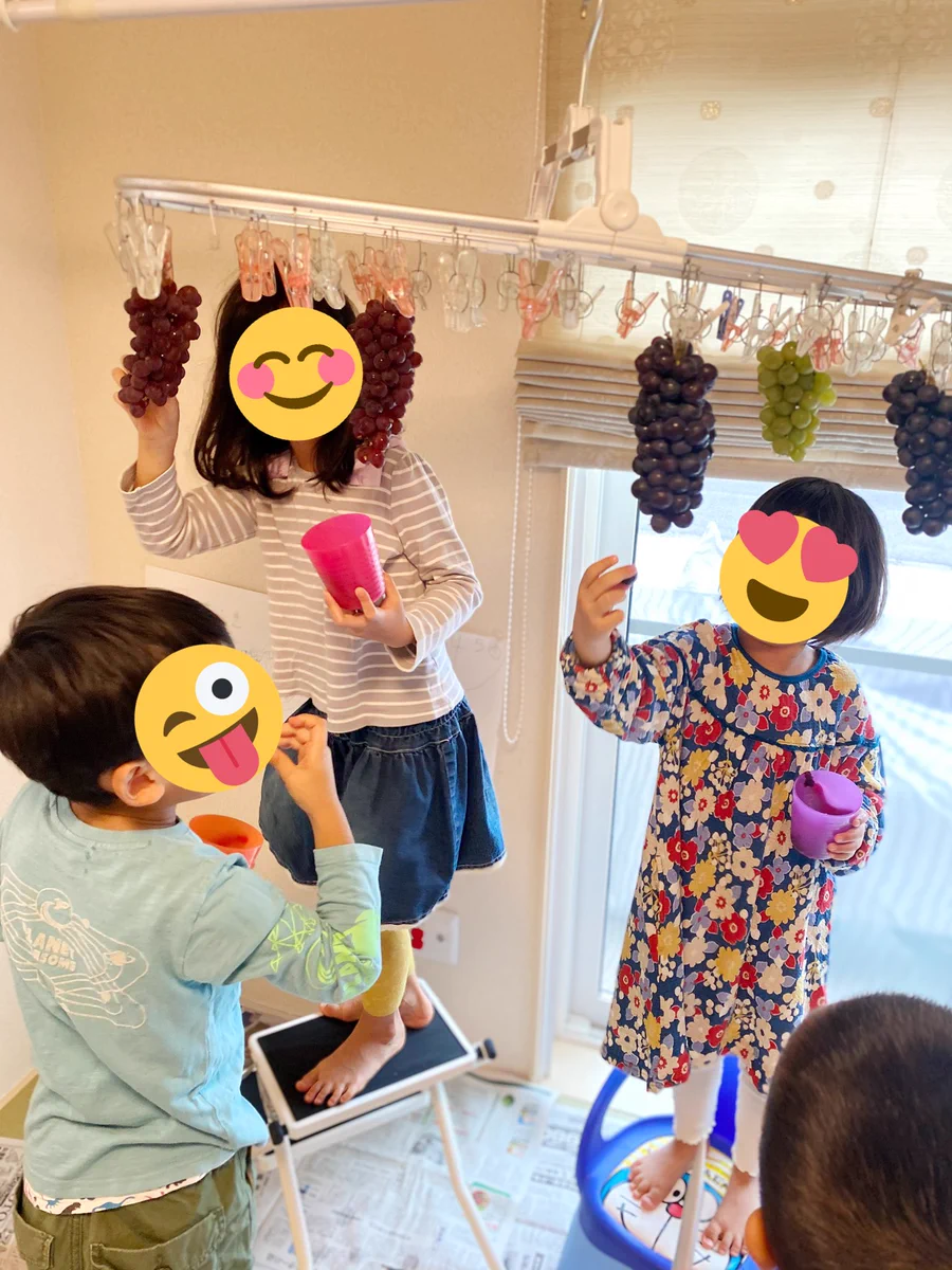 住宅地のど真ん中に住むママ友から、ぶどう狩りのお誘い。家に行ってみたら、面白い光景が！