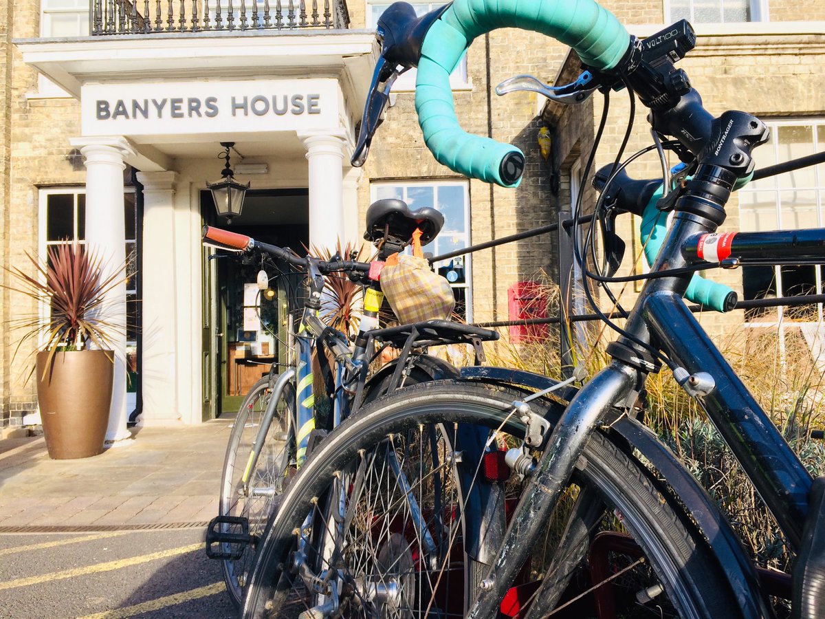 Village ponds, country lanes, sunshine and showers. A gorgeous ride from Baldock to Royston to arrive at Banyers House (just before it absolutely smashed it down with rain!) #EpicureanClubUK