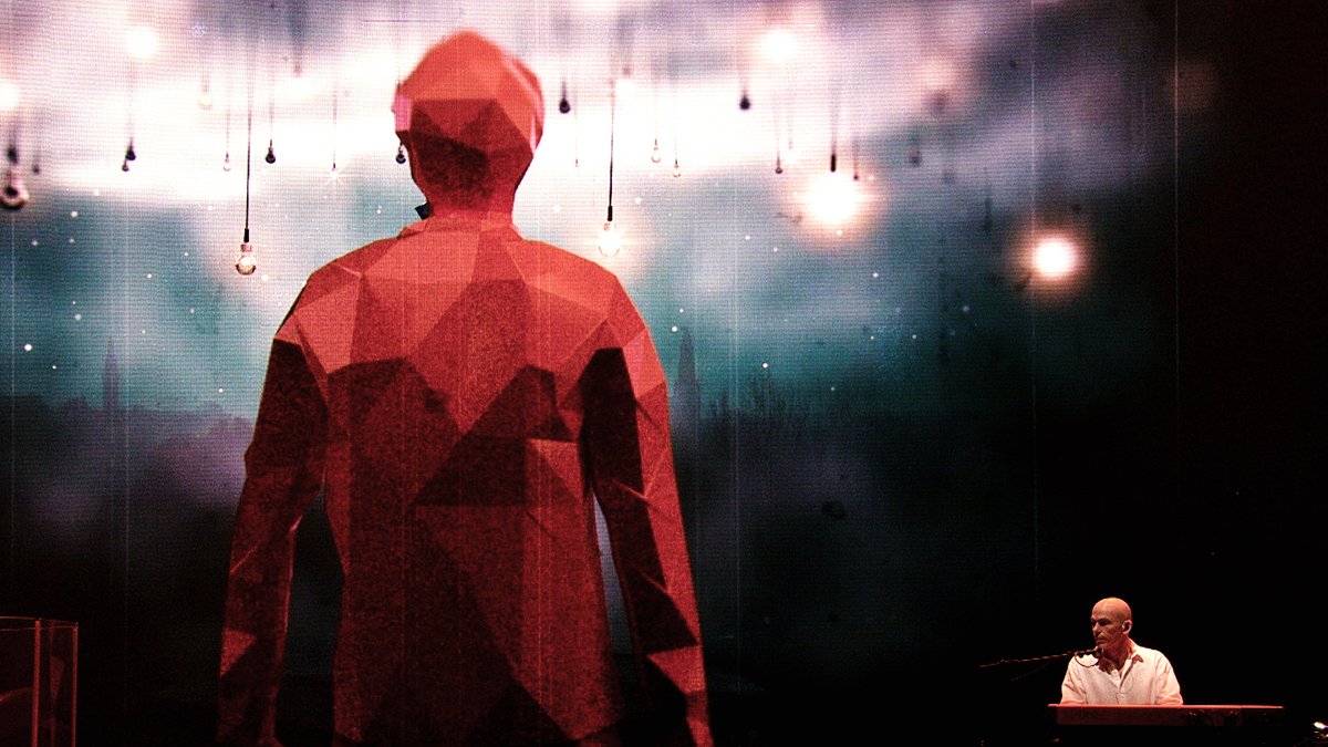 Mark dwarfed by The Leavers at the RAH! #marillion  #timstwitterlisteningparty