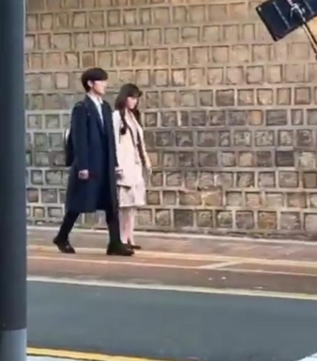 7) THE fancam spoiler!  a) joonsong is wearing heavier fall FORMAL clothing b) SA is not rocking a violin so i think this is after SA's graduation but right before JY's travel for . so right before their "intermission" BUT NOT BREAKUP (i'm in denial ) #DoYouLikeBrahms