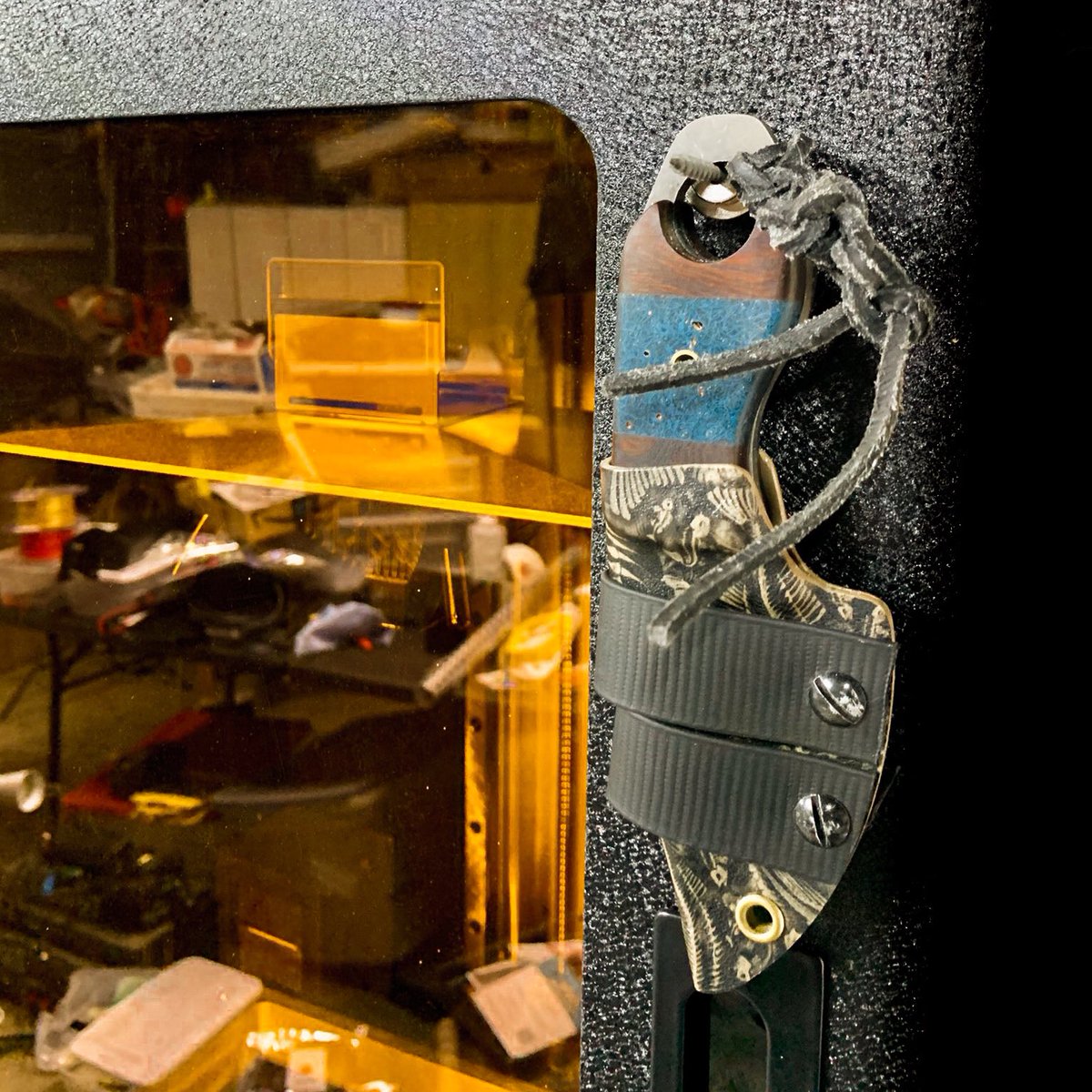 ArtMods_'s tweet photo. Want to hear a quick rundown on my #3Dprinting knives?? Come see me on @EastRepRapFest #VRRF2020 at 1:45 est! I’ll walk through making them and where YOU can get them!!! Thanks to @crussty for the photo! #knifemaker #artisan #maker https://t.co/LgOSEHhtSc