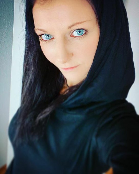 Watch Laila-Banx's leaked NSFW photo on TwXstars