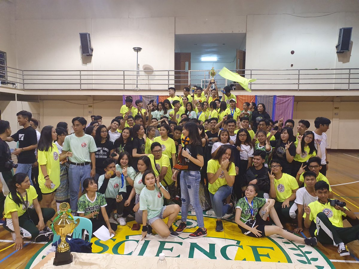 MattCvan's tweet photo. yesterday last year, it was the closing program of our last Intrams in PaSci. many of us got emotional. i'm glad that we got to experience this since this served as our last shiz as a batch &amp; we didn't have our graduation rites 🥺 #BENTEBENTE #PessimusGenus #ThrowBACK2BACK ✨ https://t.co/ml3uVDjOdP