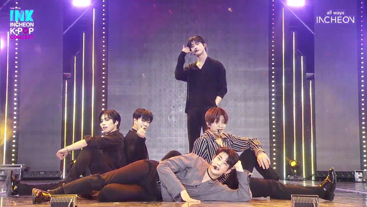 End of thread.Yang gue salut dari astro adalah: mereka walaupun kadang kurang 1 alias ot5, mereka selalu tetep maksimal banget di stage, selalu nampilin yang terbaik. Bangga!Buat eunwoo, dimanapun dan lagi apapun kamu, semangat ya! Astro dan roha bangga sama kamu.