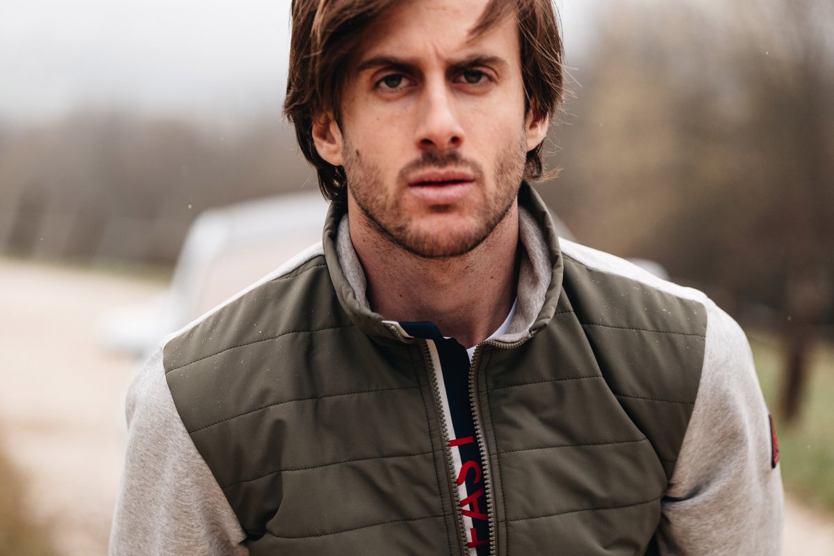 8Js_Official's tweet image. When legacy meets modern functionality. We developed the Jochen last year and experienced incredible feedback. You loved the construction of this unique piece allying driving comfort and protection in previous iterations, back this season in two colours.
​
​#8JS #LiveFast