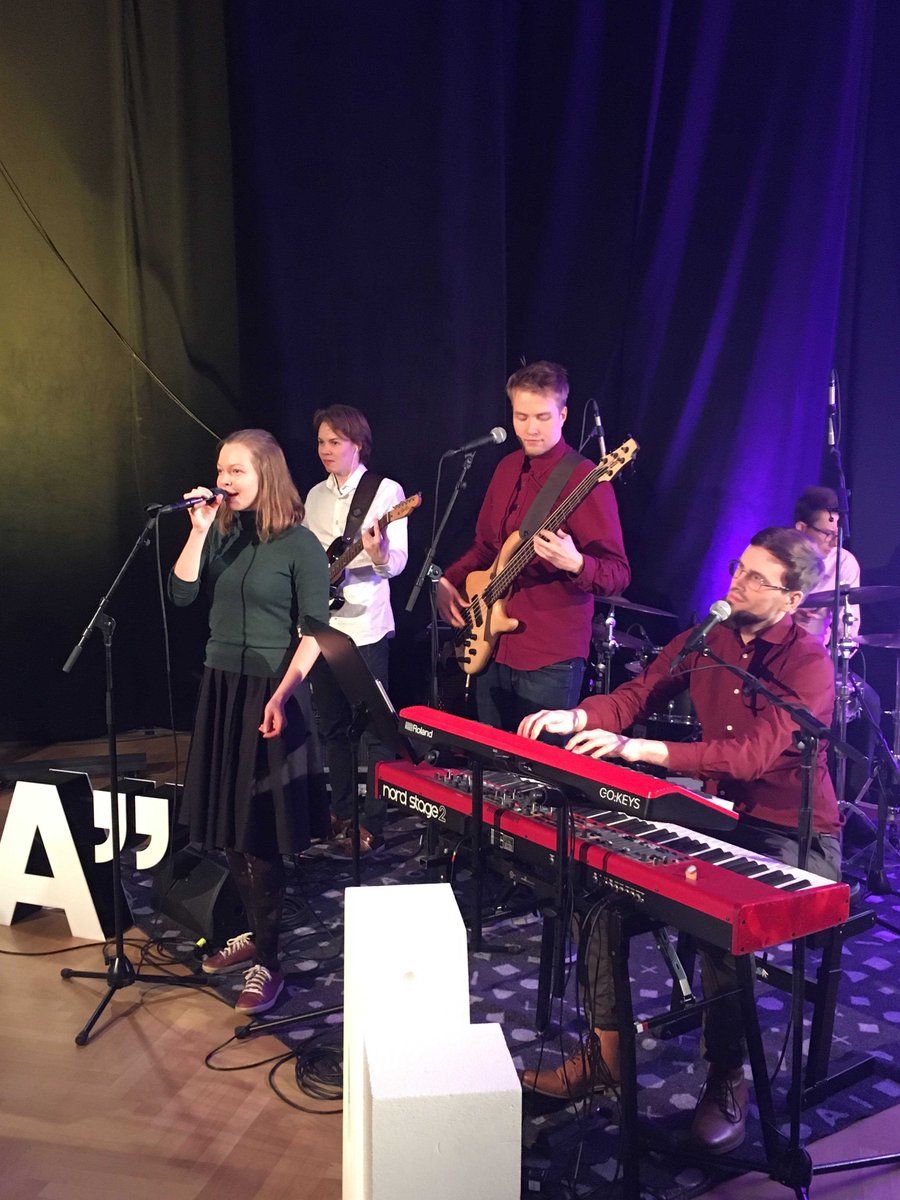 AaltoUniversity's tweet image. 10-vuotisjuhlien virtuaalisia juhlavieraita viihdytti Aalto-yliopiston opiskelijayhdistysbändi Polirytmi. Kiitos kaikille tapahtumaan osallistuneille! #Aalto10Years #AaltoAlumni