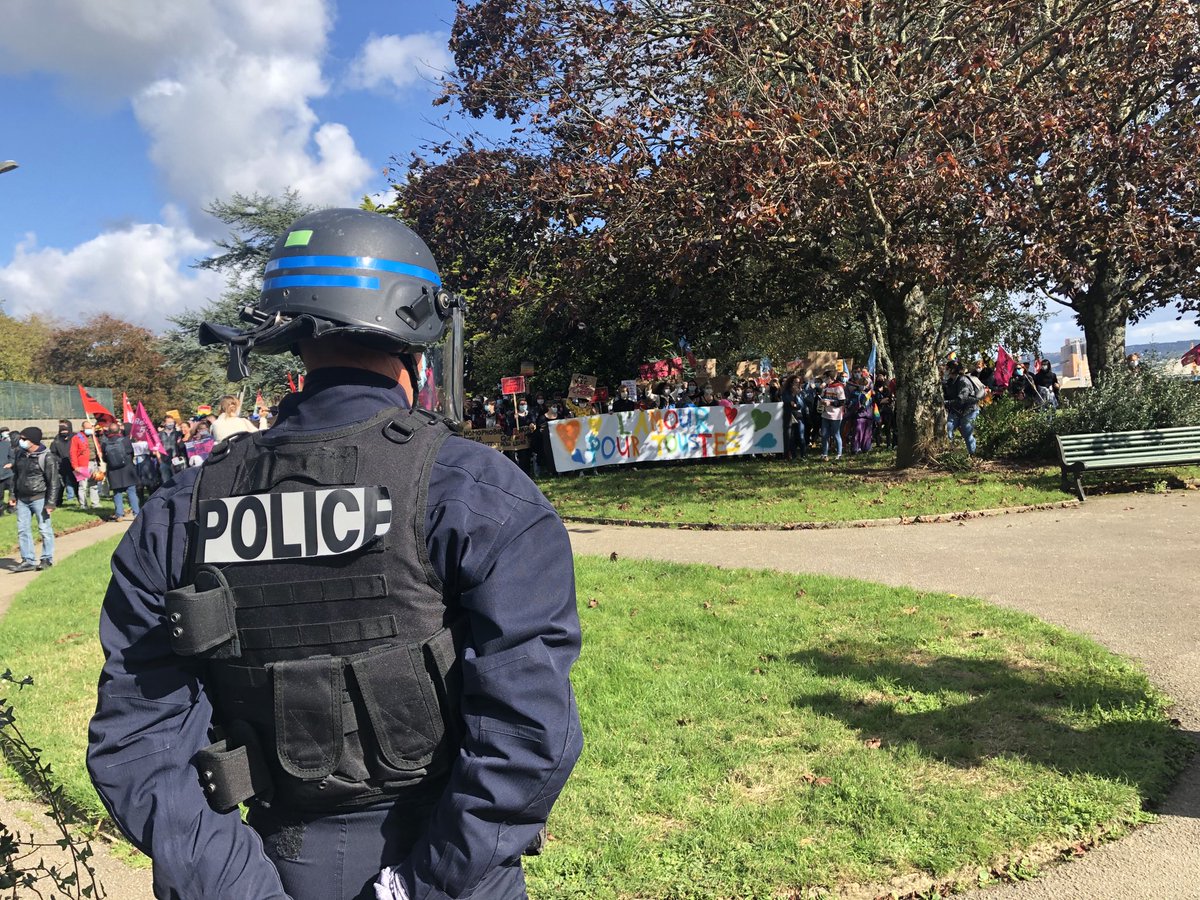 Au cours d’Ajot, la Contre manif à Brest empêchée de rejoindre les manifestants anti loi bioéthique