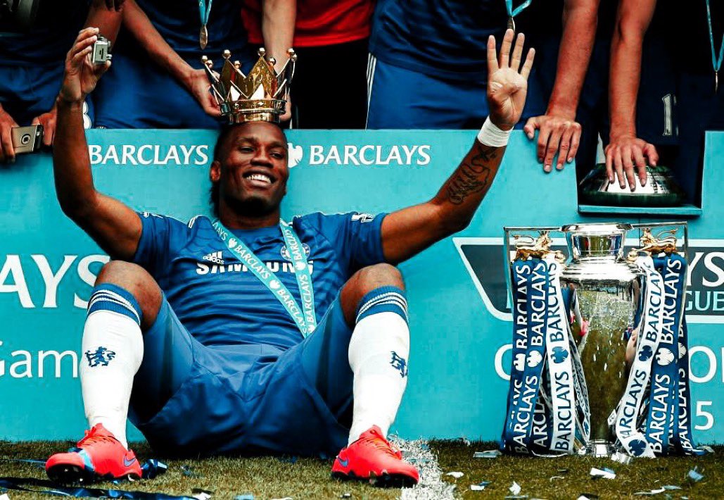 AurileusFC's tweet photo. Left the PL 5 years ago and still gets brought up on a daily basis... it’s lonely at the top #KingShit #DrogbaLegend https://t.co/6PBYkU0Yhn