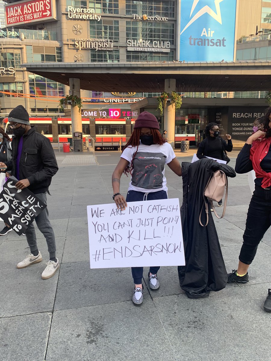 We are lending our voices the little way we can here in Toronto. More people are showing up!!  

#EndSARS #TorontoForEndsars