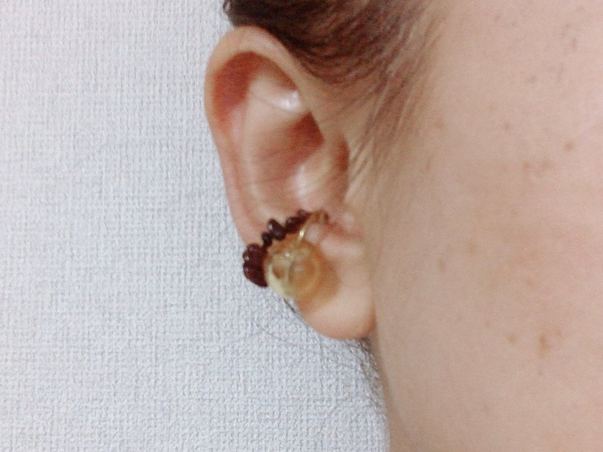 DropPerfume's tweet photo. アロマ×アクセサリー
今日のイヤカフコーデ
イエローのアロマアクセサリーに
茶色の不揃いな石のイヤカフを
合わせて(^^)
https://t.co/CAO58DFddh

#アロマアクセサリー
#イヤカフ #秋コーデ
#香りのある暮らし #耳もの
#アクセサリー #ハンドメイド
#PerfumeDrop https://t.co/cePSRM2D4q