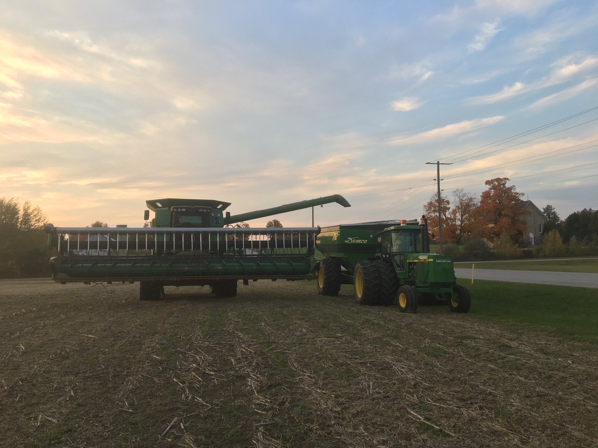 Soybean harvest 2020 is in the books! Now for some cleanup and switch over to get ready for corn. 👍😃