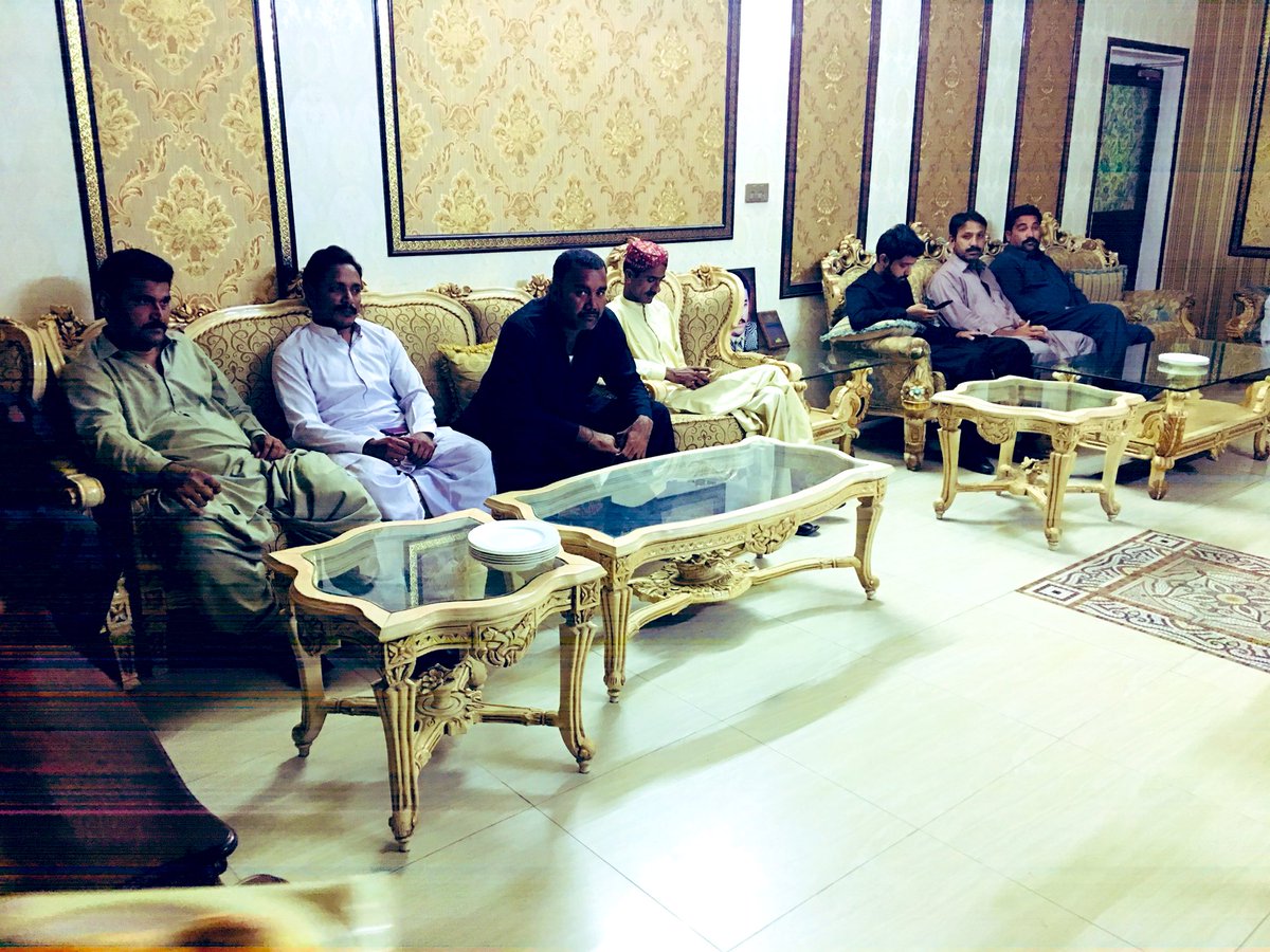 KashifShoroPPP's tweet photo. #PPPP 
Ex-Chairman MC Qasimabad @KashifShoroPPP presides Meeting with Ex-Local Bodies Representatives of Municipal Committee Qasimabad Regarding #18th_October PPP Jalsa at Karachi. https://t.co/T4lfjubetr