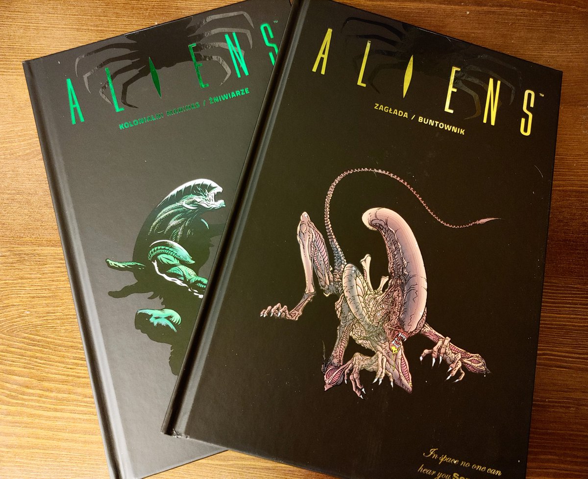 jezykfilmu's tweet photo. Półka komiksów w edycji specjalnej od #ScreamComics powiększa się! Niedawno przyszły kolejne dwa komiksy #Aliens wydane z okazji 5-lecia Scream. Łącznie ma być ich 5. Do tej pory wyszły 4. Czekam na ostatni! :)
#komiks #comicbook #AlienComic #AlienKomiks https://t.co/P6fygkqD8W