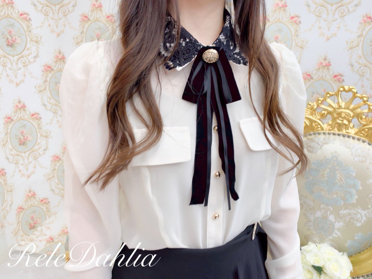 ReleDahlia's tweet photo. ❤︎ #reledahlia ❤︎

𝑆𝑤𝑒𝑒𝑡 𝑙𝑎𝑐𝑒 𝑏𝑙𝑜𝑢𝑠𝑒♡*. ﾟ

¥5,600

https://t.co/pOZl6Xmp1D

#韓国ファッション #レディースファッション通販 #ブラウス #上品コーデ https://t.co/bsSs5FTAy8
