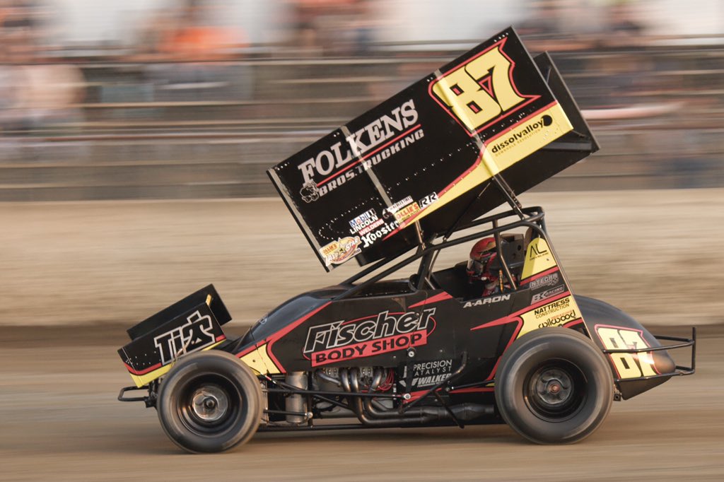 thebriansmith's tweet photo. Just a few more 410 photo attempts and I’m out of good ones from night one of the Jim &amp; Joanne Ford Classic @FremontSpeedway #ineedaride #photographyisnosubstitute #twitterismyphotostorage @ASCoC @RuhlRacing @TShafferracing @LandonLalonde @AaronReutzel https://t.co/s3XMrpjntf
