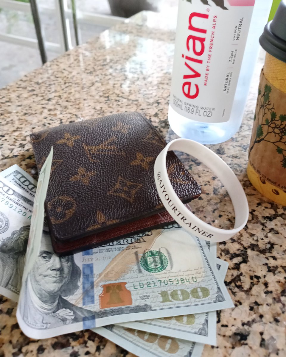 ajyourtrainer's tweet image. BIG #GIVEAWAY ANNOUNCEMENT TODAY! 💪🏻💰

Make sure you're following me here and on Instagram, instagram.com/ajyourtrainer! 💵✨

luxuryfitnessconsulting.com