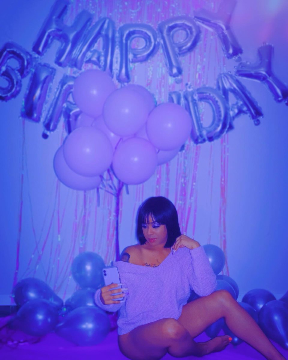 ryannaaO2's tweet image. 👑 💜 10/06