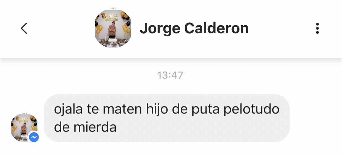 entrammbasaguas's tweet photo. Antes de volver a España pueden pasarme 3 cosas: que me detengan, como ha ordenado públicamente Evo Morales; que me maten, o que todo siga bien.

Si creen que amenazándome van a silenciarme están muy equivocados. ¿Cuándo entenderán que Bolivia se ya se liberó de la dictadura? https://t.co/Q89e2cSGzH