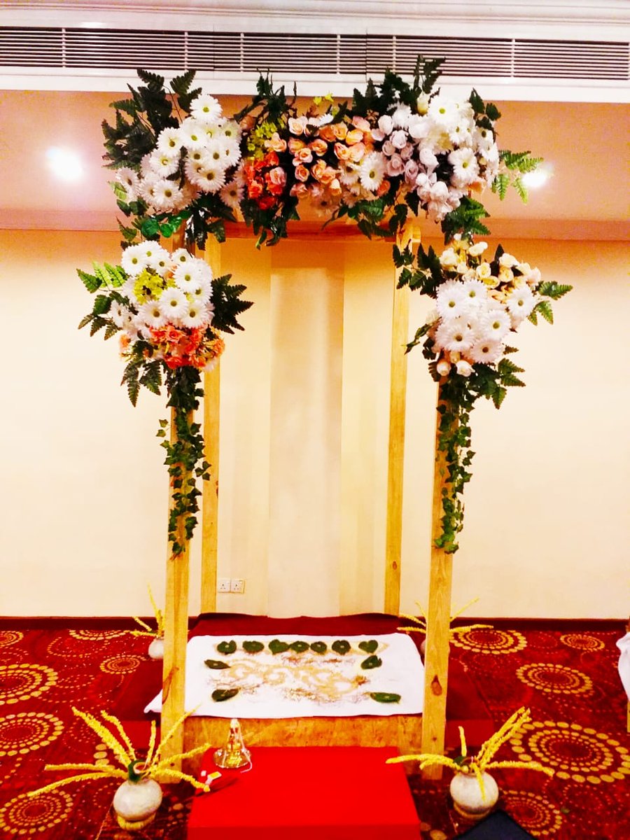 mashi_hemapala's tweet image. පොස්ට් එක ගේන්න ටිකක් පරක්කු උනා.. වැඩත් එක්ක... 

අපේ පලවෙනි වැඩේ... 
තැන්කියු @Kasunvidu අපිව විශ්වාස කරලා ඔයාගේ විශේෂ දවස අපිට බාර දුන්නාට... විශේෂයෙන් ම පොරුව  😍😍 

කාර්‍යබහුලත්ව හන්දා පුද්ගලිකව සුබපතන්න බැරි උනත්... සුබ අනාගතයක් ඔයලාට 🙏❤

#promomasters #lka