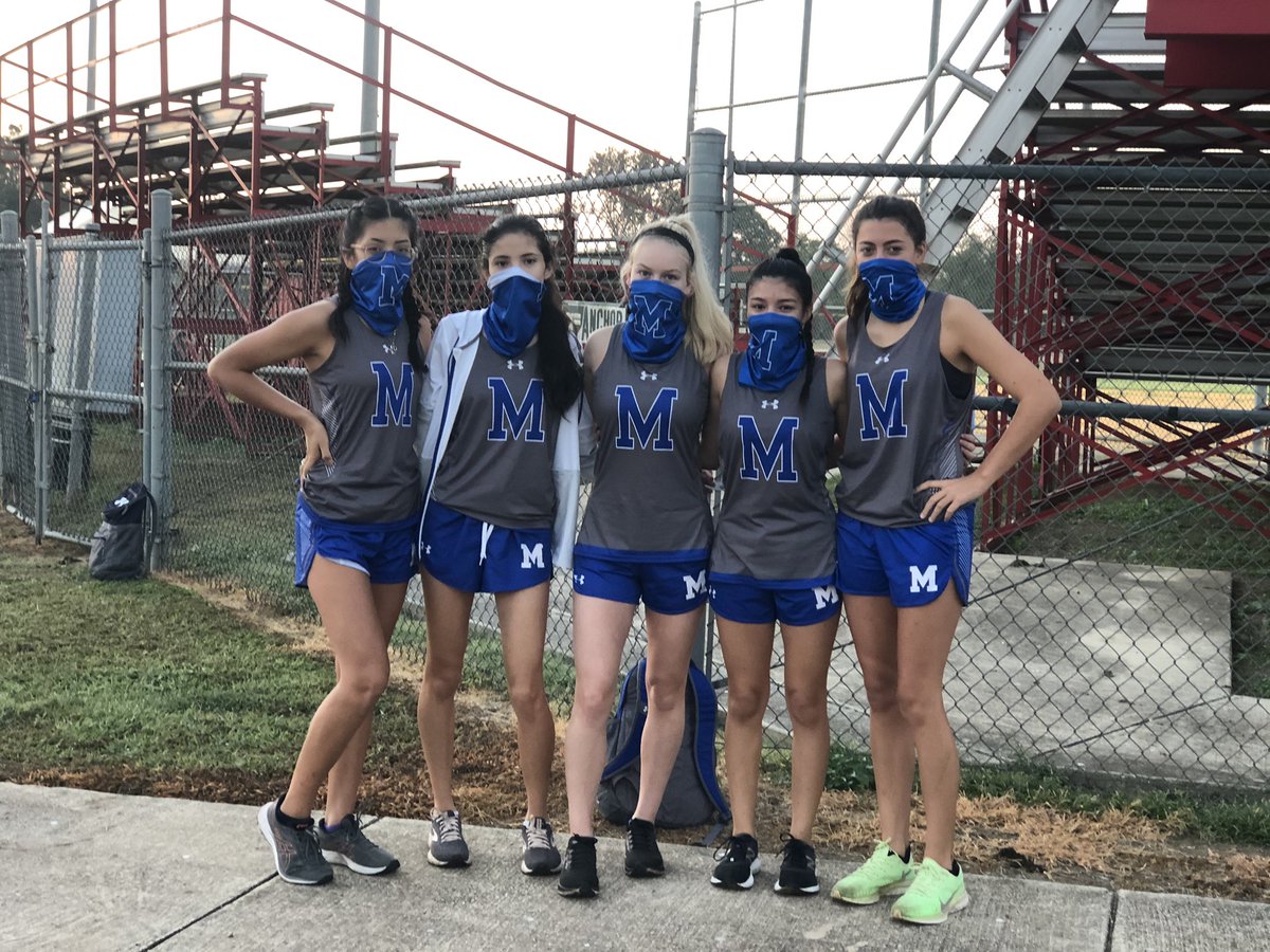 macarthurxc's tweet image. Southside Meet today. Amazing weather...even more amazing people! #FinishOnE