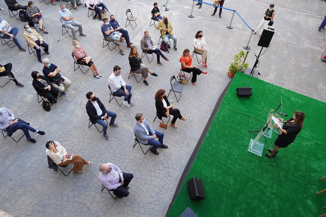 Un gust ser a l’obertura de la Fira del Llibre de Palma a La Misericòrdia i escoltar el pregó de Fanny Tur. L’enhorabona! Gremi de Llibreters